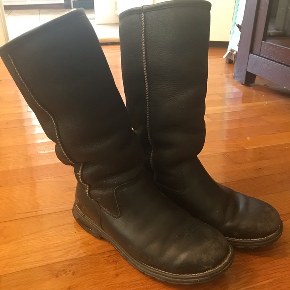 UGG Shoes - Ugg Brooks Tall Black Boot Size 8